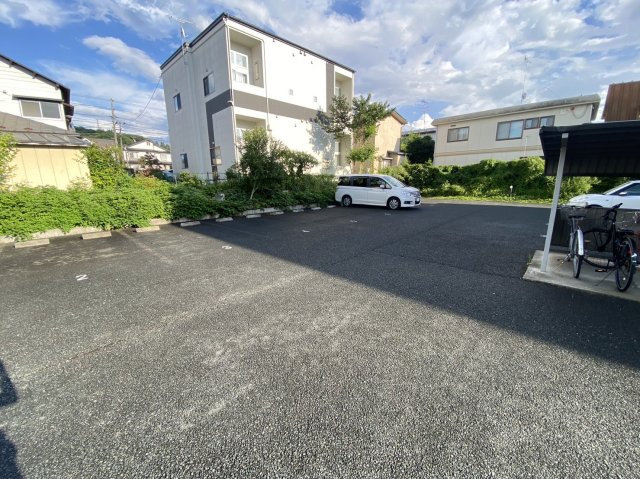 グラン・アンビシオンの駐車場