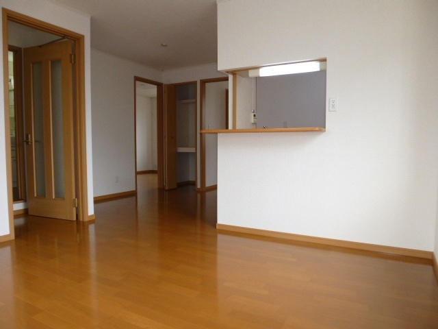 サンガーデンＡの居間・リビング