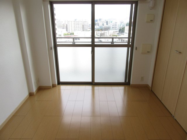 エンブレイス博多駅南の居間・リビング