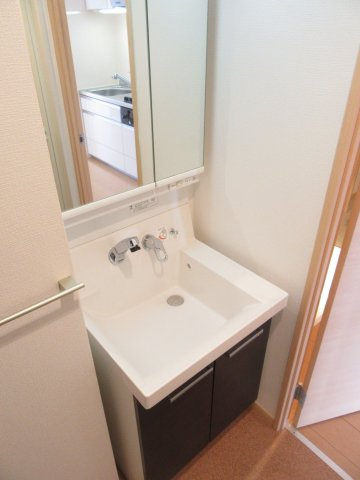 エンブレイス博多駅南の洗面所