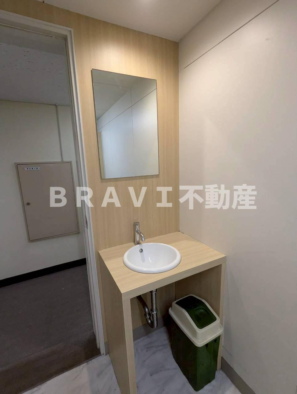 リアライズ谷町ビル BRAVI不動産の独立洗面台|※共用部