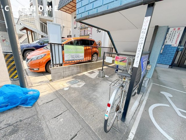 FRONT COW　　　刈谷市近郊の賃貸はクラスホーム刈谷店の駐車場