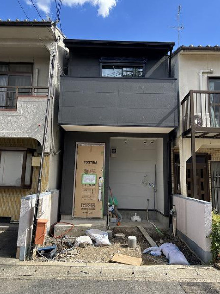 梅津開キ町の外観|ＬＤＫには畳コーナーがあり、お洗濯物を畳んだり、小さなお子様のお昼寝場所としても活躍しそう♪