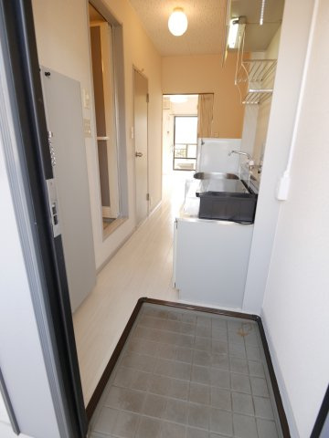 サンライフ宮野Bの玄関