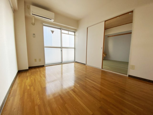 ドミール白幡の寝室|別号室の参考写真です。