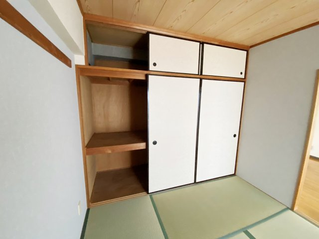 ドミール白幡の収納|別号室の参考写真です。