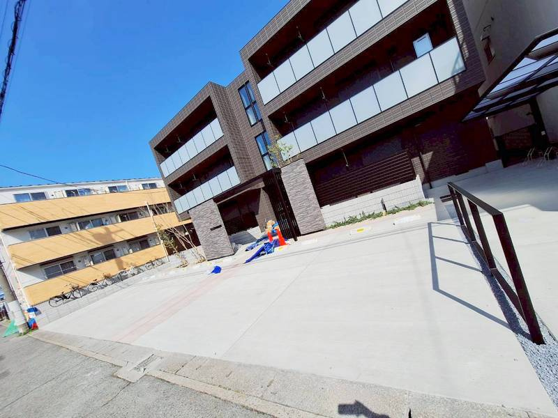 Ｌｉｃｈｔｇｌａｎｚ本郷町の駐車場|★駐輪場★