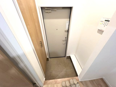 【玄関】 | モンソレイユ本山北町