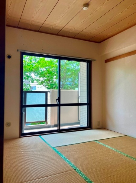 コスモパーク戸田弐番館の和室