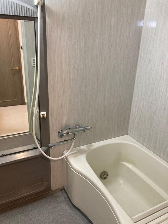 コスモパーク戸田弐番館の浴室