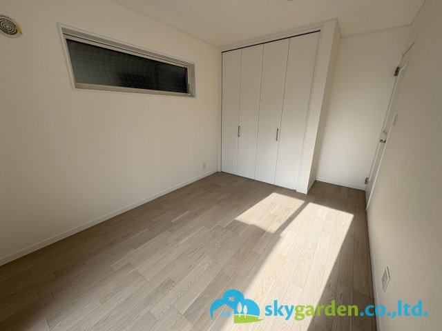 茅ヶ崎市香川5丁目　新築戸建　全11棟1号棟の洋室|明るい洋室です