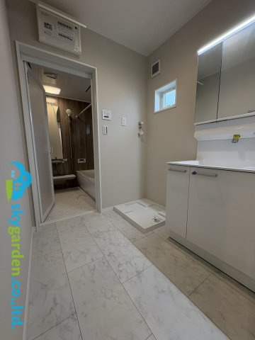 茅ヶ崎市香川5丁目　新築戸建　全11棟1号棟の脱衣所