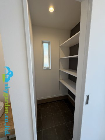 茅ヶ崎市香川5丁目　新築戸建　全11棟1号棟の収納|シューズインシューズクロゼット