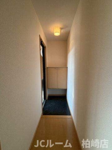 柏崎市三和町のアパートの玄関