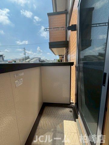 柏崎市三和町のアパートのバルコニー