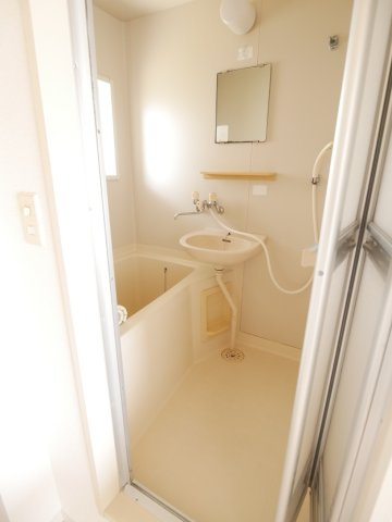 ツインコートBの浴室|写真は別室の物です。現況優先。