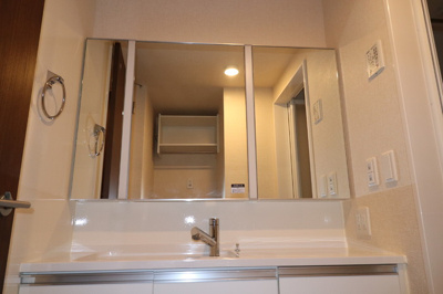 【洗面所】 | エーデル