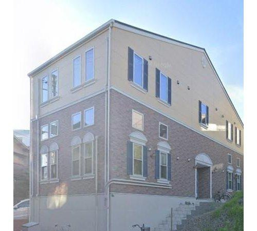 セレナ松虫の外観