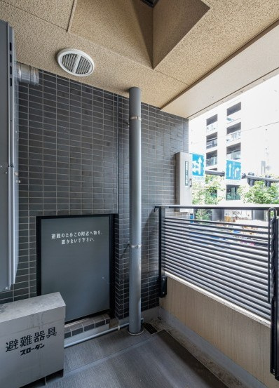 【バルコニー】