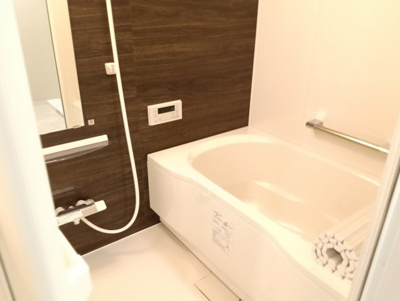 【浴室】 | ロイヤルプラザ三ツ沢 | お風呂です