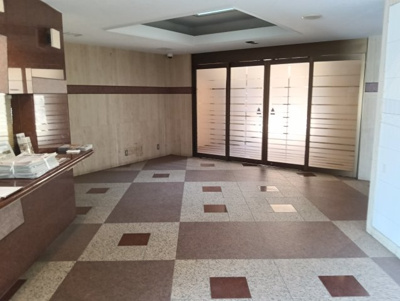 【エントランス】 | ロイヤルプラザ三ツ沢 | 清潔なエントランスです