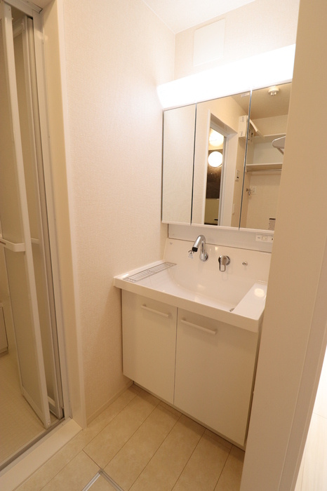 オテール・ロッシュⅠⅡの独立洗面台|洗髪洗面化粧台