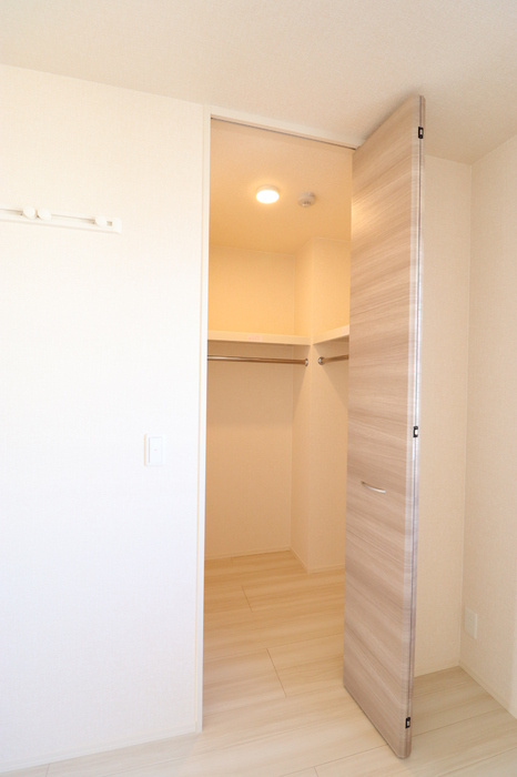 オテール・ロッシュⅠⅡの収納|ウォークインクローゼット