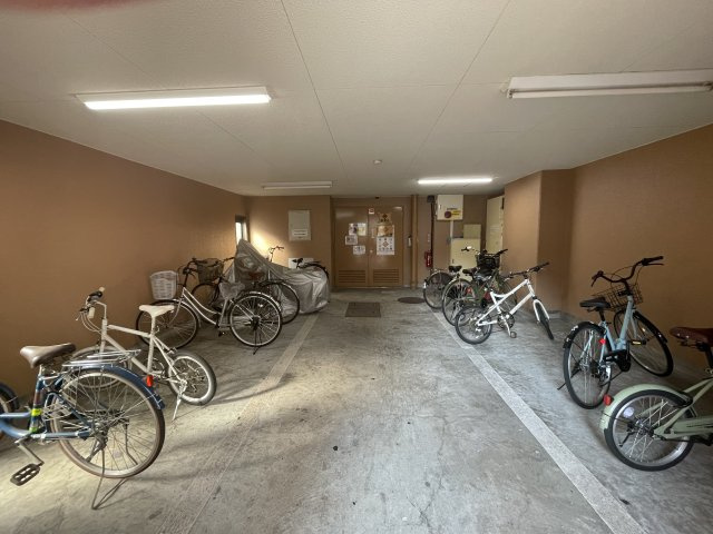 ダイアパレスグランドール四番街大手町の駐車場|管理形態は日勤管理です。