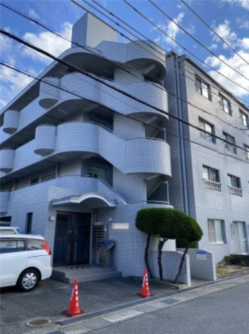 エステート土山の外観