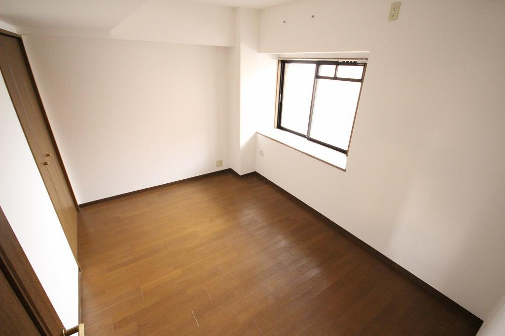 プラザハイツ二ツ屋　E棟の寝室|※お部屋により仕様が異なる場合があります。
