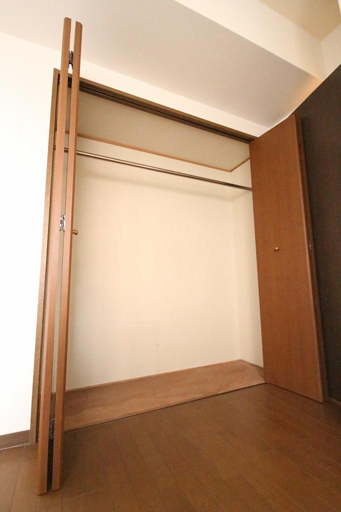 プラザハイツ二ツ屋　E棟の収納|※お部屋により仕様が異なる場合があります。