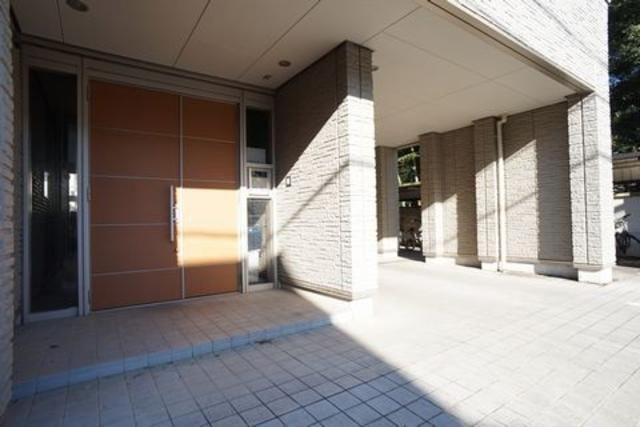 サニーコートのエントランス