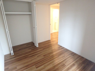 【洋室】 | Ｌａ・Ｄｏｕｃｅｕｒ西宮北口 | 使いやすい洋室