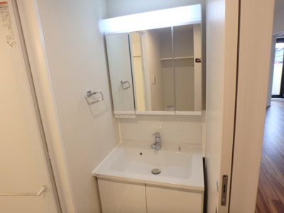 【洗面所】 | Ｌａ・Ｄｏｕｃｅｕｒ西宮北口 | 洗面所です