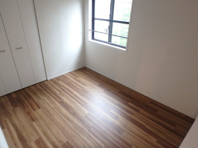 【寝室】 | Ｌａ・Ｄｏｕｃｅｕｒ西宮北口 | 洋室です