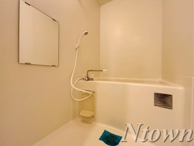 【浴室】 | villa志賀本通(ヴィラシガホンドオリ) | 落ち着いた空間のお風呂です