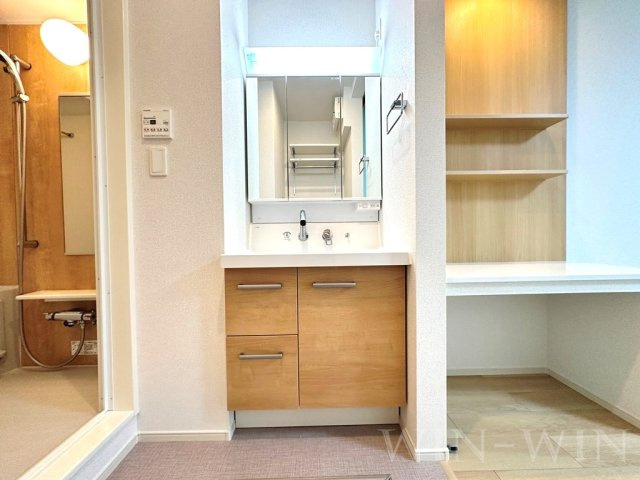 ブールバールの独立洗面台