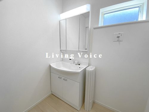 【独立洗面台】 | 【仲介手数料０円】平塚市岡崎第23　新築一戸建て　全3棟 | 平塚市岡崎第23　新築一戸建て　全3棟