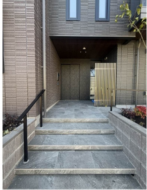 【エントランス】 | ボヤージュ春日