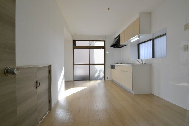 広島市西区井口１丁目の一戸建ての居間・リビング