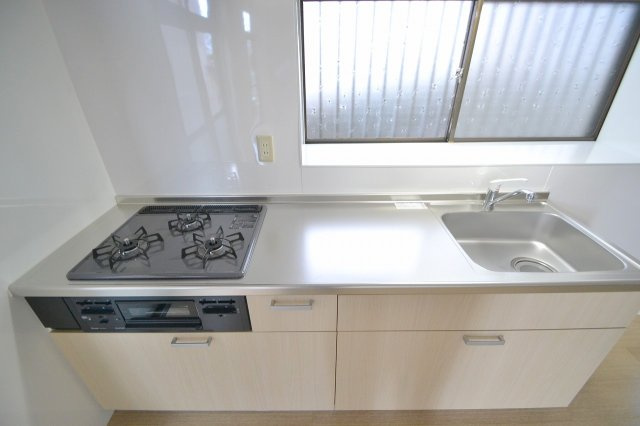 広島市西区井口１丁目の一戸建てのキッチン