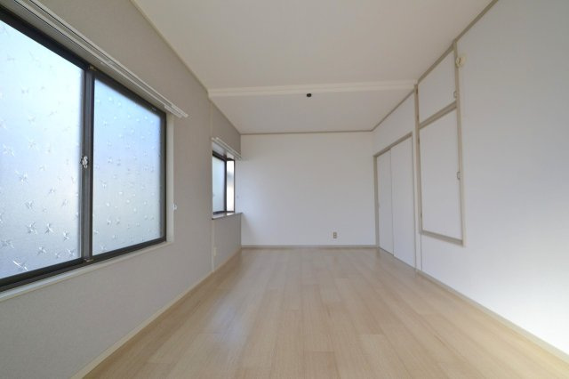 広島市西区井口１丁目の一戸建ての居間・リビング