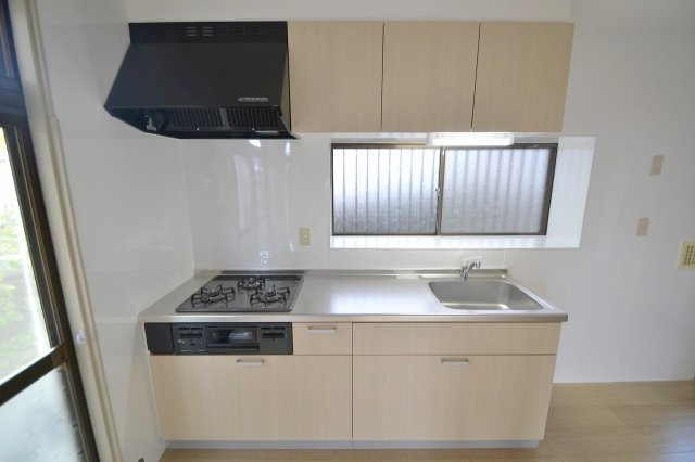 広島市西区井口１丁目の一戸建てのキッチン