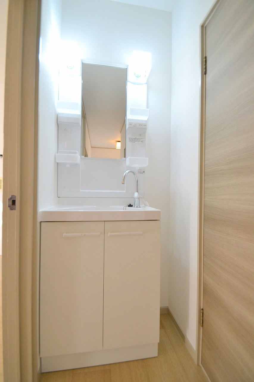 広島市西区井口１丁目の一戸建ての洗面所