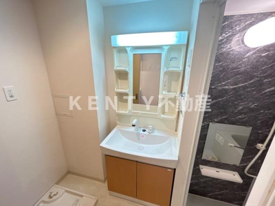 【洗面所】 | ＣＯＴＹ | ゆったりとスペースのある洗面所