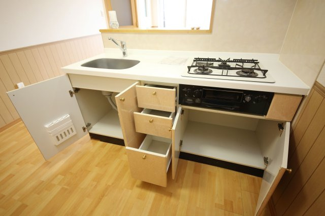 赤城館のキッチン|別部屋反転間取のお写真になります。参考にご覧くださいませ。