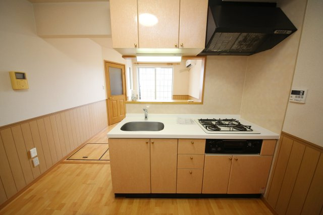 赤城館のキッチン|別部屋反転間取のお写真になります。参考にご覧くださいませ。