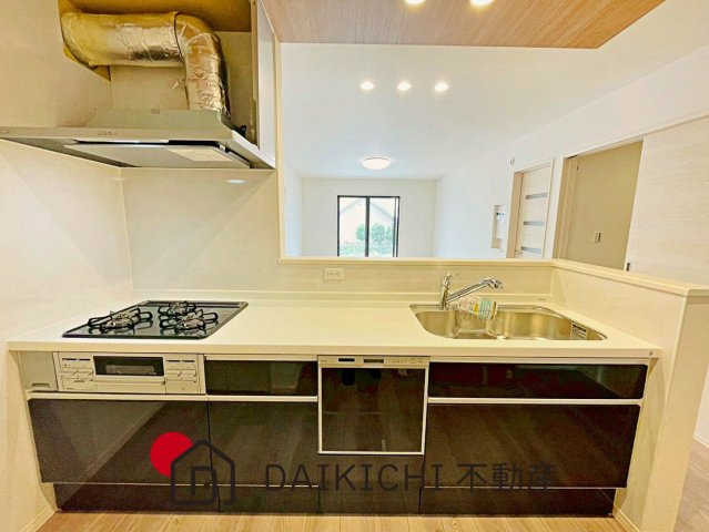 【キッチン】 | 鴻巣市宮前第1期　ワイウッドコート　新築戸建　全8棟　1号棟