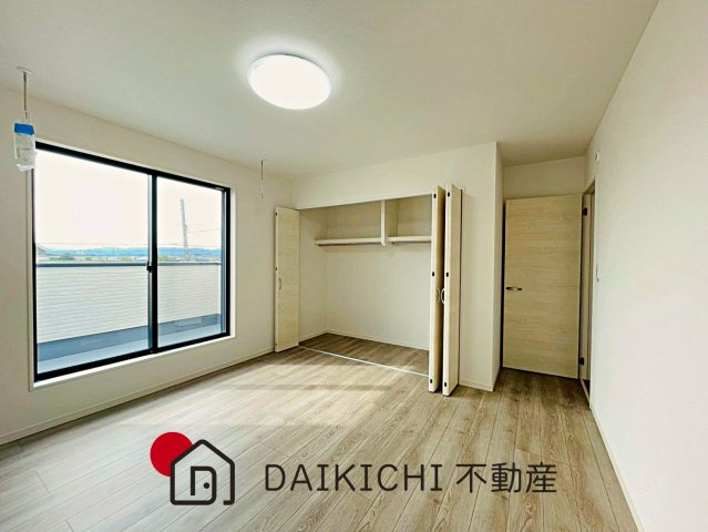 【洋室】 | 鴻巣市宮前第1期　ワイウッドコート　新築戸建　全8棟　1号棟