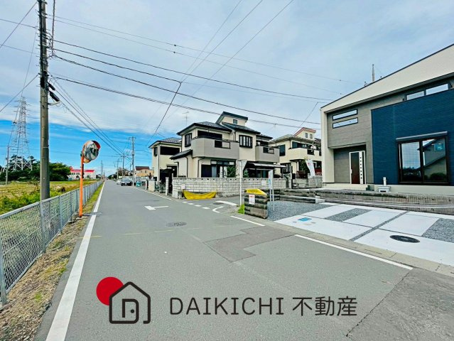 【前面道路含む現地写真】 | 鴻巣市宮前第1期　ワイウッドコート　新築戸建　全8棟　1号棟